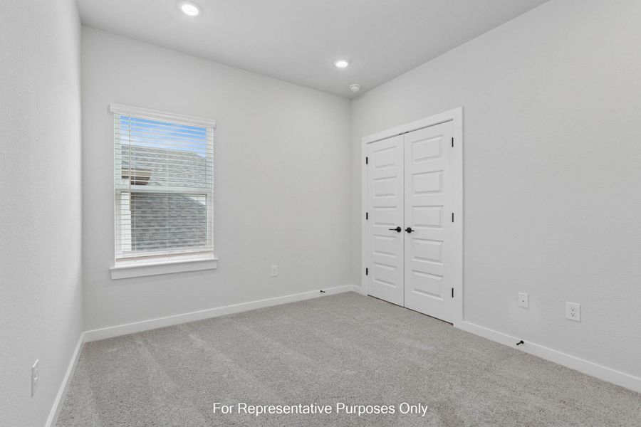 Spacious, unfurnished interior of a new home in Cedar Brook, Leander (Image 14).