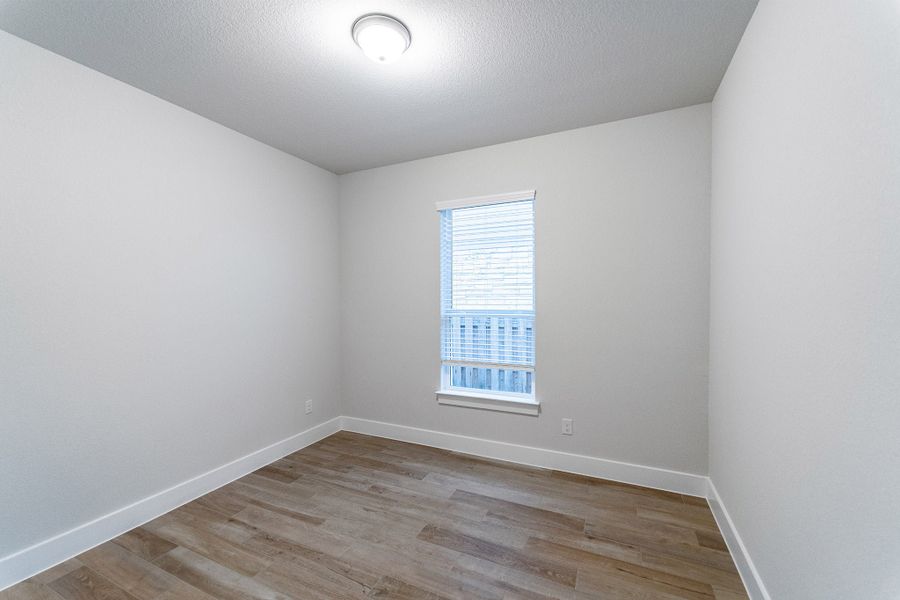 Spacious, unfurnished interior of a new home in Sanctuary, Salado (Image 10).