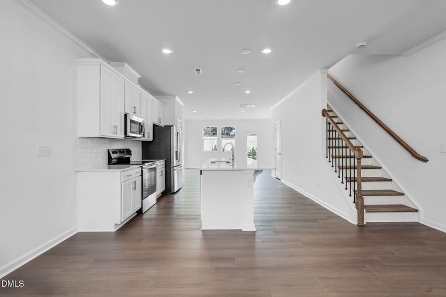 SUN_ElmGrove_Pic_Jackson_QMI_17_Kitchen_