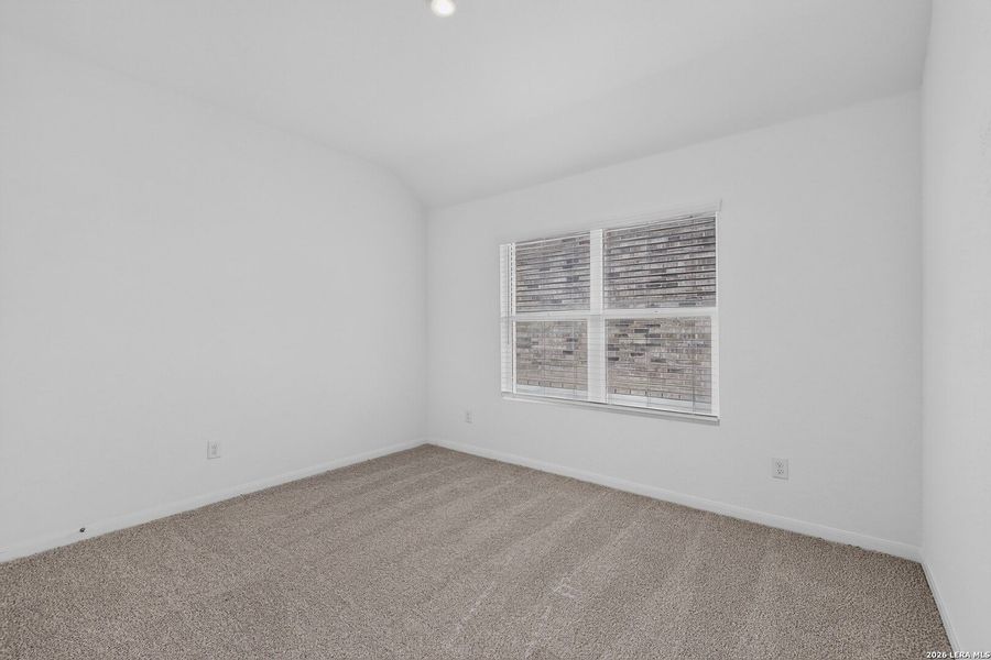 Spacious, unfurnished interior of a new home in , San Antonio (Image 20).