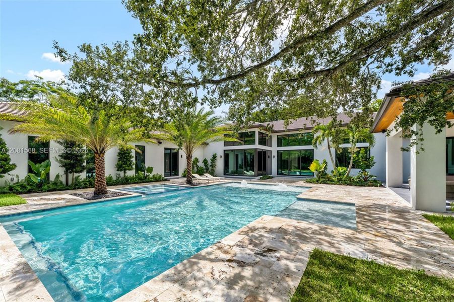 Exterior details and patio area of a home in , Miami (Image 25).