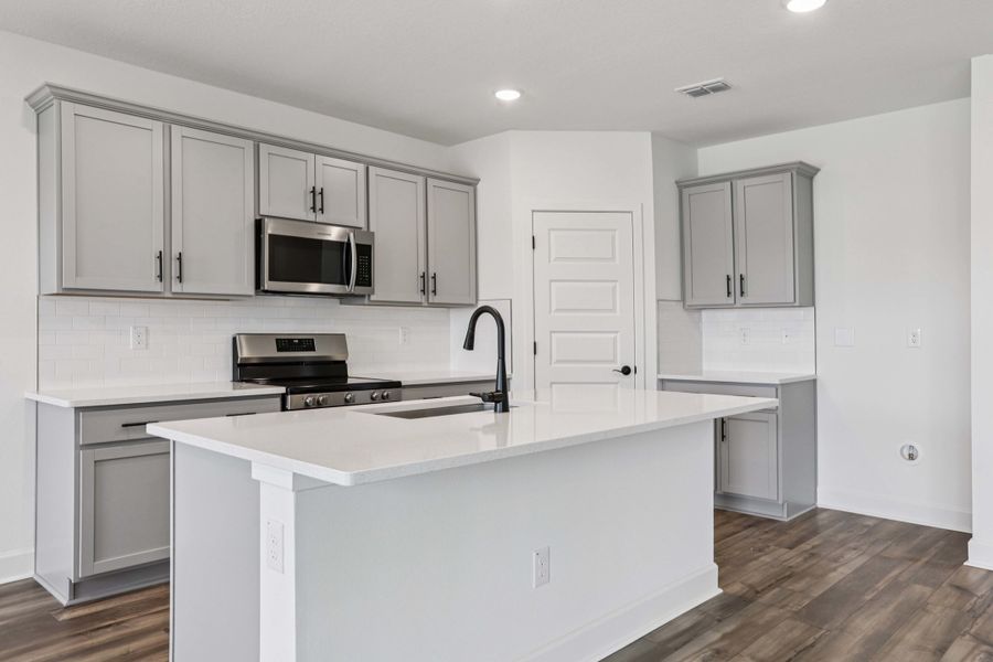 Furnished interior view inside a new home in Spring Hill, Spring Hill (Image 6).