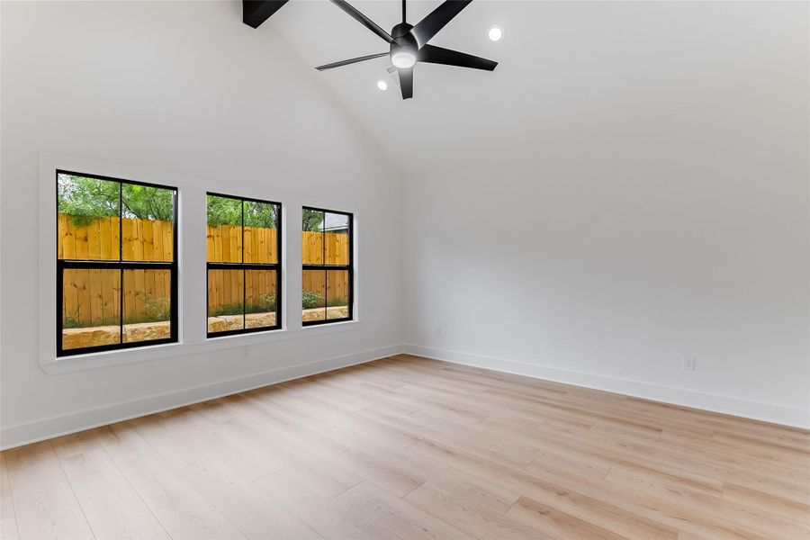 Spacious, unfurnished interior of a new home in , Cottonwood Shores (Image 28).