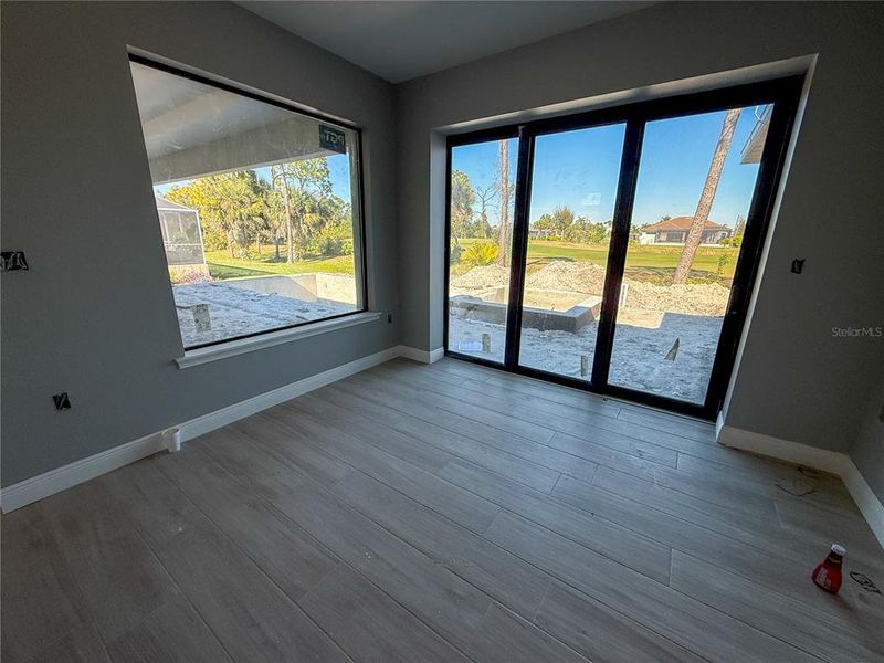 Spacious, unfurnished interior of a new home in , Rotonda West (Image 10).