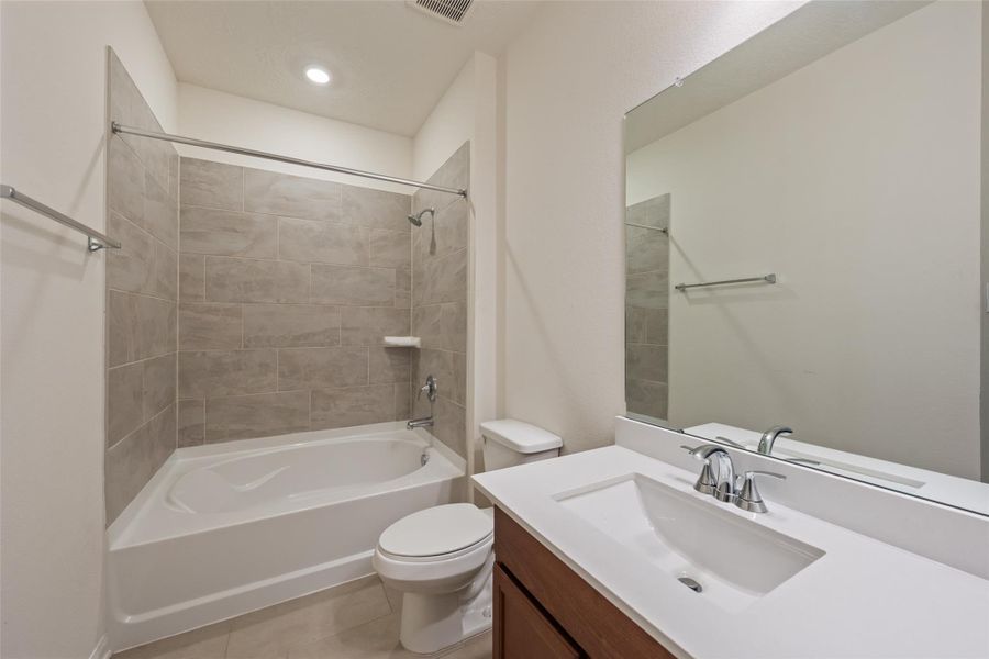 Furnished interior view inside a new home in Grace Landing, Willis (Image 7).