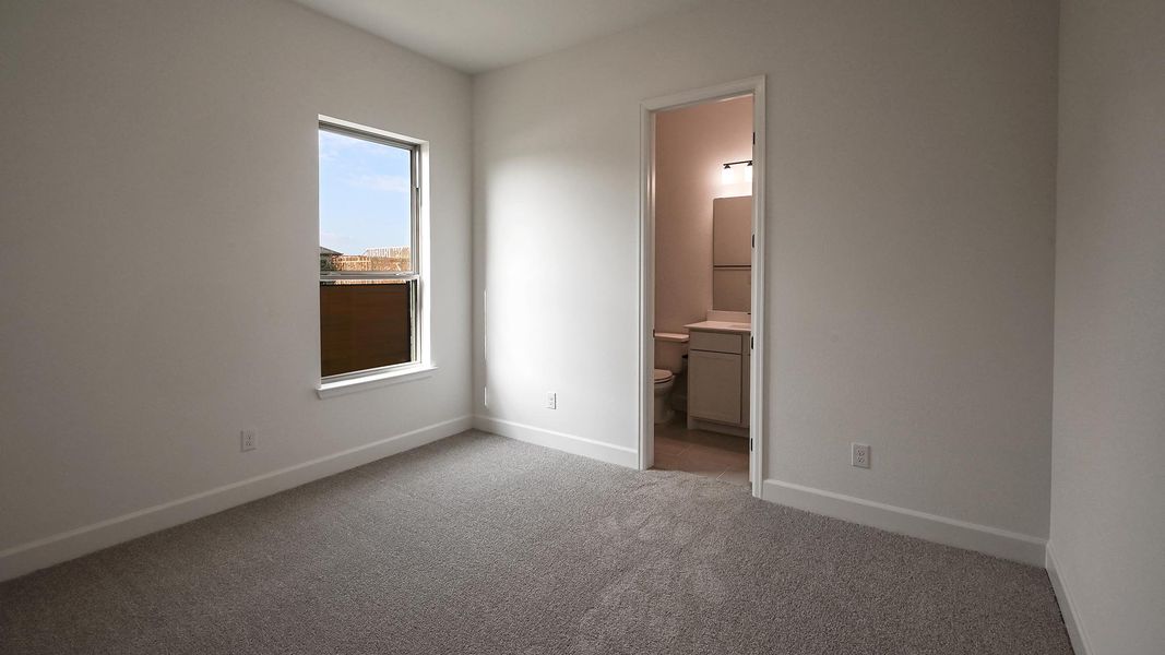 Spacious, unfurnished interior of a new home in Juniper Springs, Lockhart (Image 21).