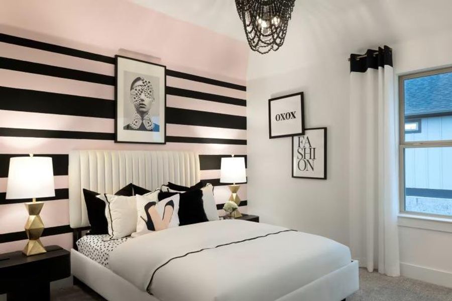 Photo of Pulte model home with same floor plan, not of actual home listed. Photo of Pulte model home with same floor plan, not of actual home listed.