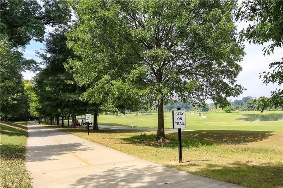 Image 86 of a home in .