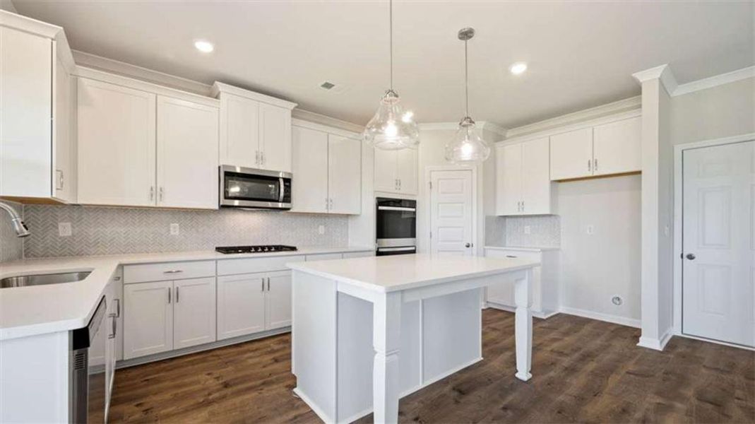Furnished interior view inside a new home in Water Oak Estates, Lawrenceville (Image 8).