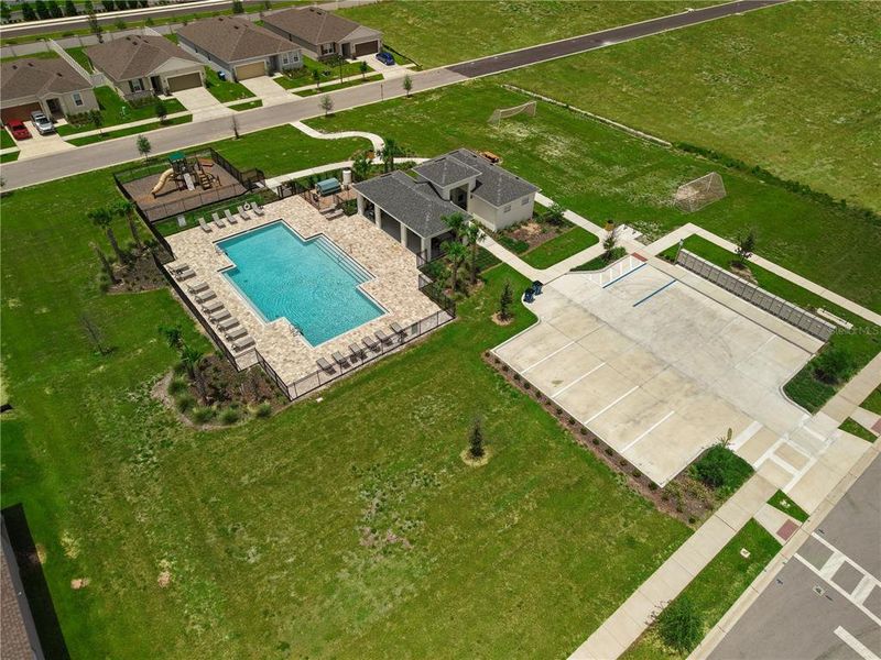Community amenities in Covered Bridge at Liberty Bluff, Haines City (Image 38).