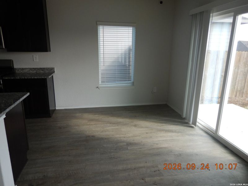 Spacious, unfurnished interior of a new home in , Converse (Image 9).