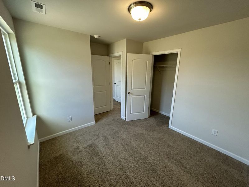 Bedroom 4 pic 2