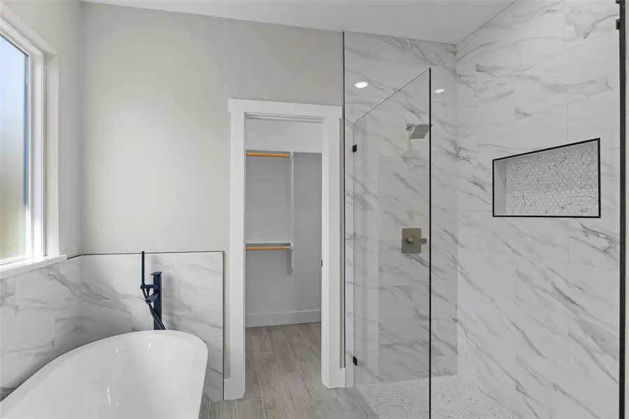 Furnished interior view inside a new home in , Granbury (Image 10).