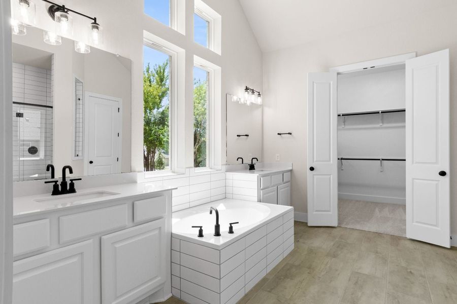 4br New Home in Dripping Springs, TX.  - Slide 27