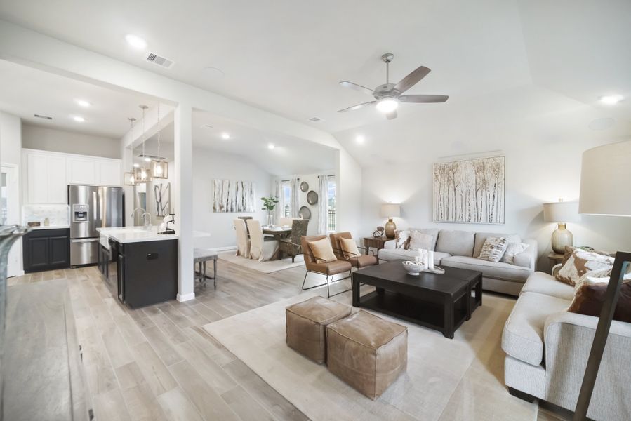 Representative furnished interior of a home built from the Maxwell by Beazer Homes in Copia Pines, Montgomery (Image 6).
