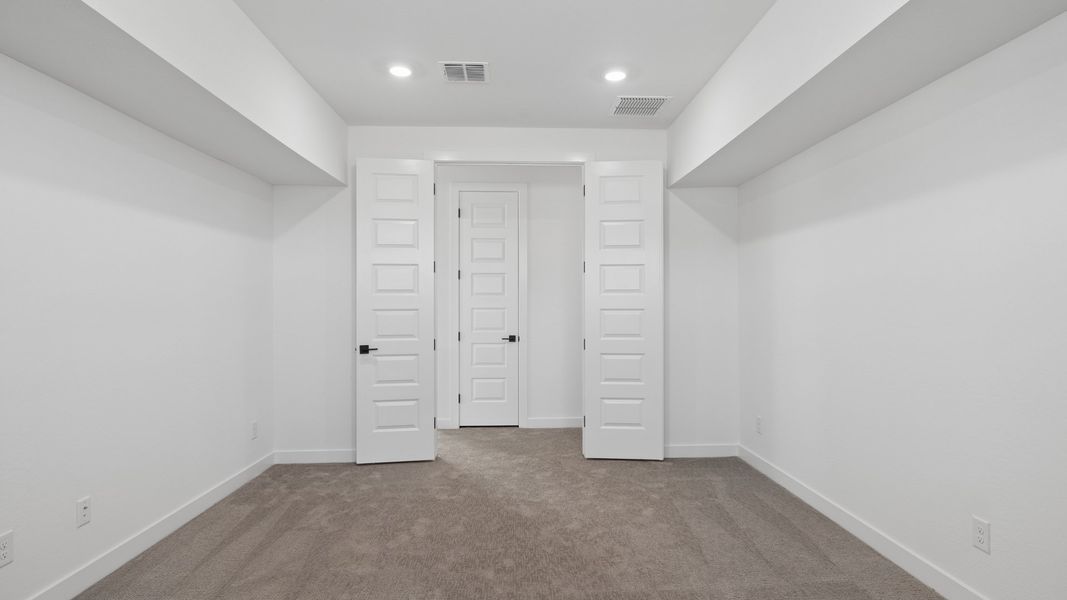 Representative unfurnished interior of a home built from the Phoenician by D.R. Horton in The Ridge at Stone Butte, Phoenix (Image 36).