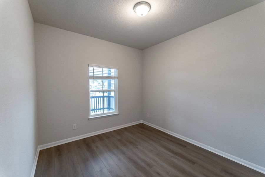 Spacious, unfurnished interior of a new home in Homestead, Schertz (Image 10).