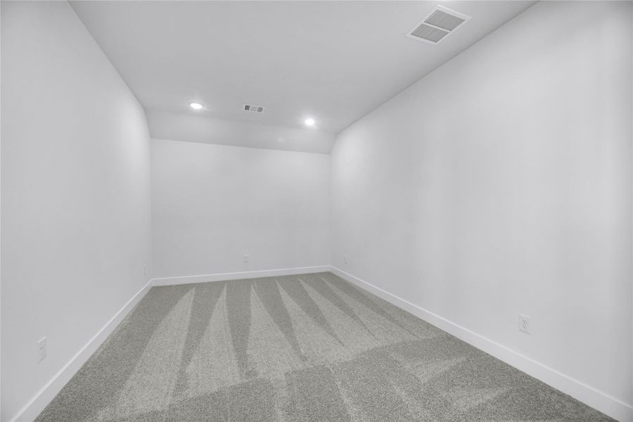 Representative image. Features, selections, and colors may vary.