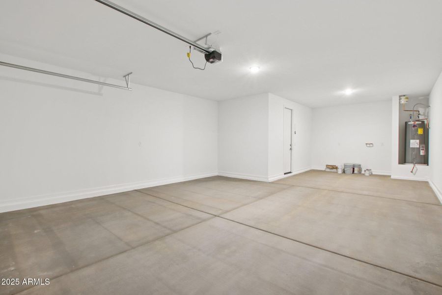 40-web-or-mls-W Brown St-S2708-040