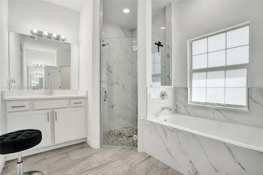 Furnished interior view inside a new home in , Loxahatchee (Image 10).