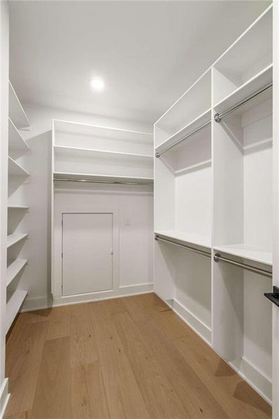 Spacious, unfurnished interior of a new home in , Monroe (Image 65).