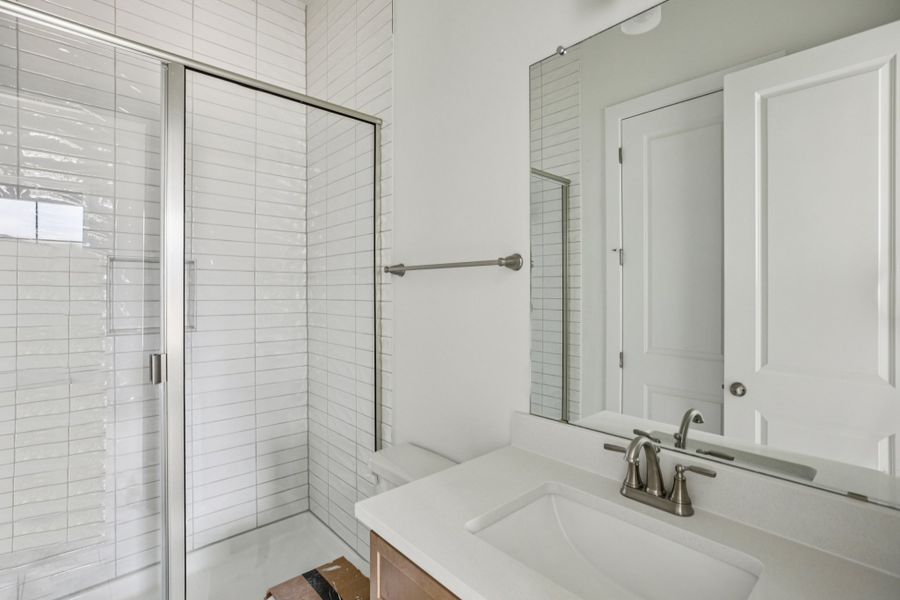 Furnished interior view inside a new home in Persimmon, Buda (Image 8).