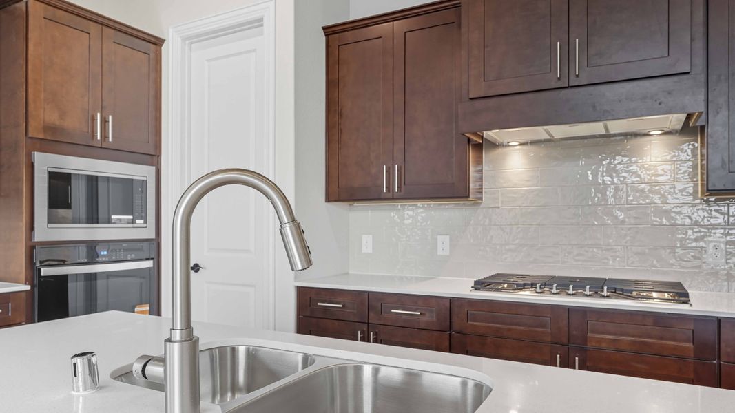 Representative interior finishes for a home built from the BEAUX by D.R. Horton in Clearview Ranch, Royse City (Image 16). Representative interior finishes for a home built from the BEAUX by D.R. Horton in Clearview Ranch, Royse City (Image 16).