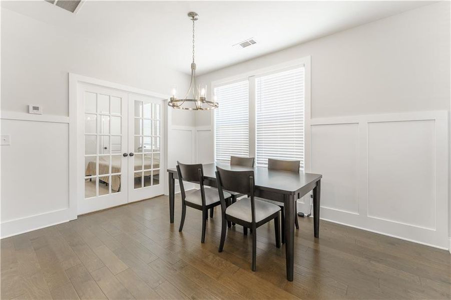 Furnished interior view inside a new home in Edenglen, Buford (Image 7).