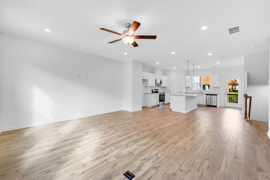 Spacious, unfurnished interior of a new home in Chandler Run, Tucker (Image 17).