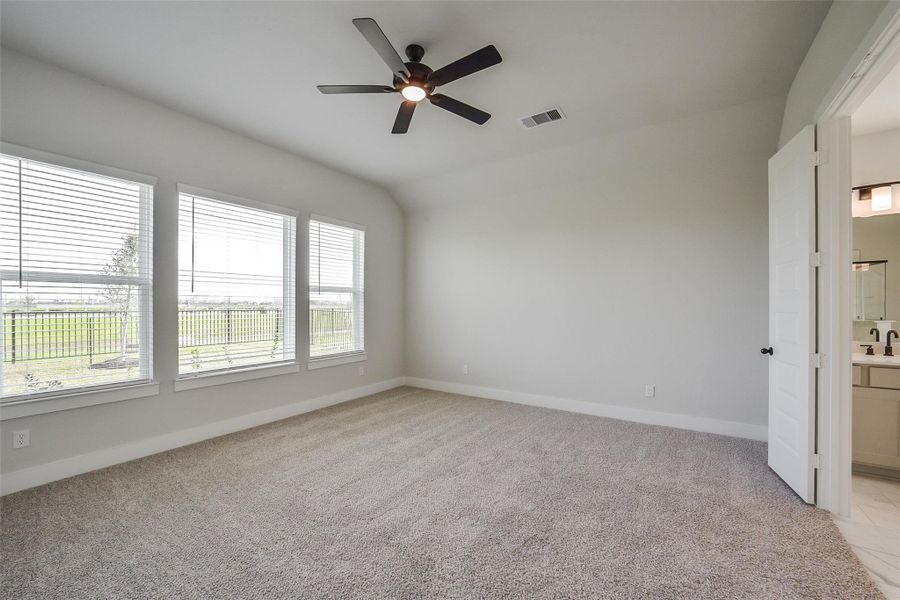 Spacious, unfurnished interior of a new home in Sierra Vista, Rosharon (Image 23). Spacious, unfurnished interior of a new home in Sierra Vista, Rosharon (Image 23).