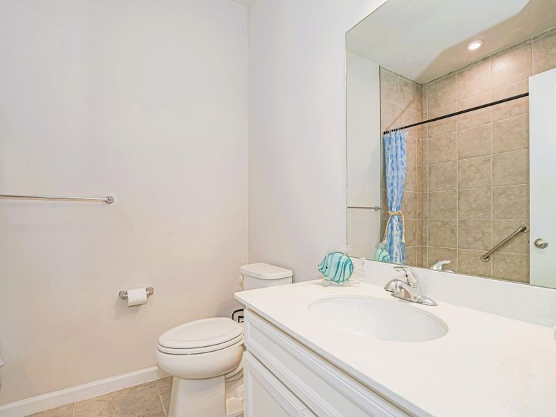 Furnished interior view inside a new home in , Vero Beach (Image 15).