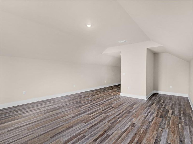 Spacious, unfurnished interior of a new home in , Mansfield (Image 29).