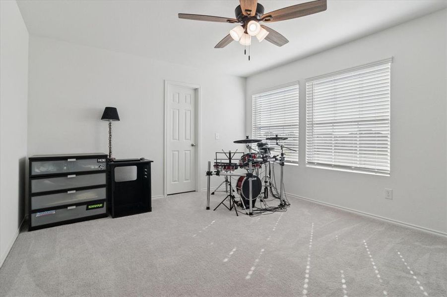 Image 24 of a home in . Image 24 of a home in .