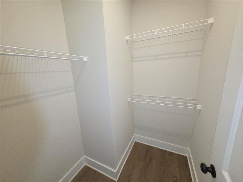 Spacious, unfurnished interior of a new home in , Dallas (Image 10).