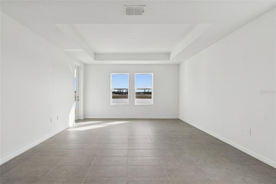 Spacious, unfurnished interior of a new home in Southpointe, Palmetto (Image 19).