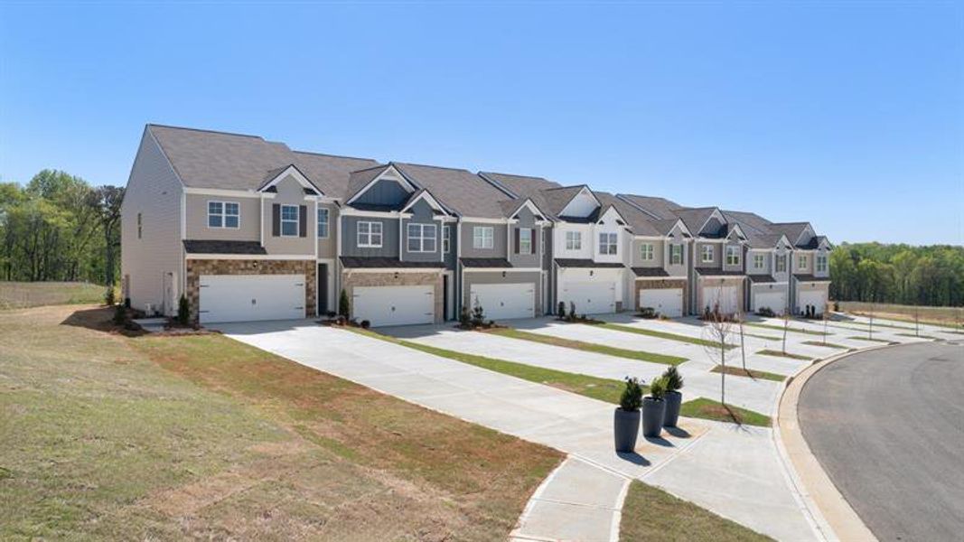 Front exterior of a new home in Rolling Meadows, Jasper, GA, highlighting curb appeal (Image 19).