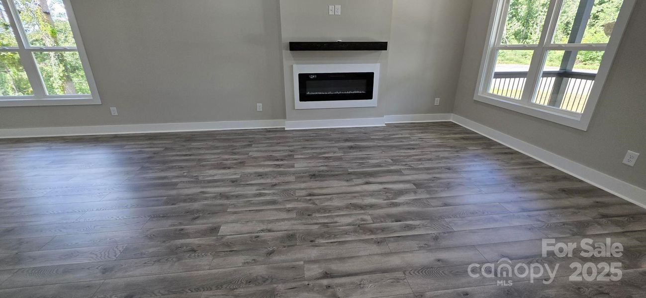 Spacious, unfurnished interior of a new home in , Gastonia (Image 29).