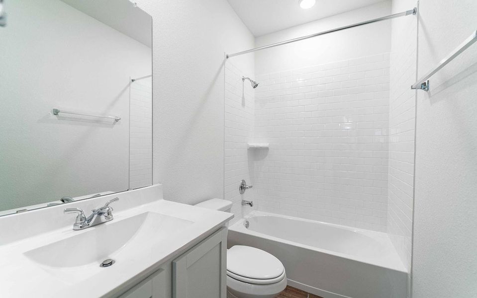 Furnished interior view inside a new home in Cielo, Conroe (Image 4).