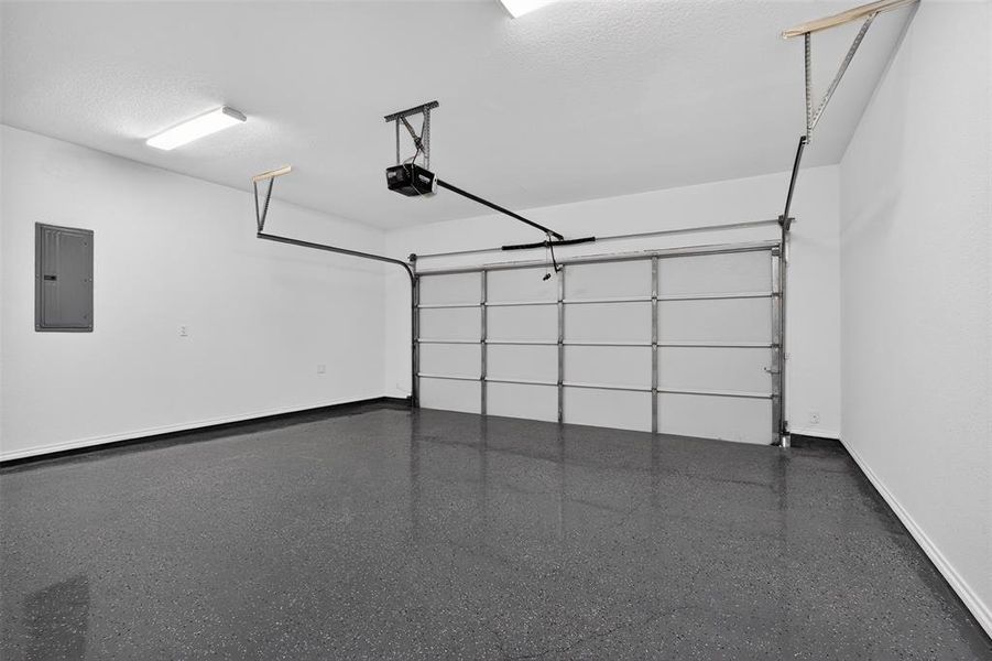 Spacious, unfurnished interior of a new home in , Fort Worth (Image 17).