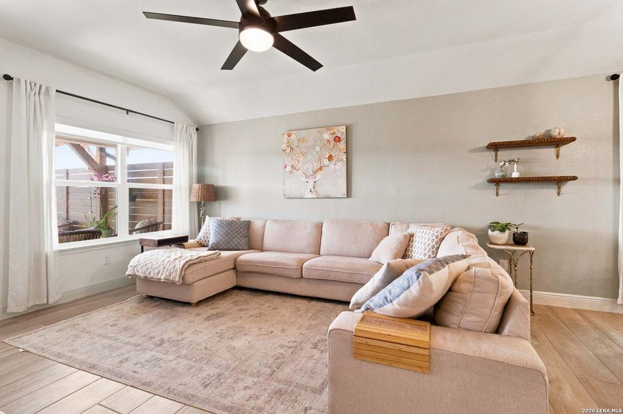 Furnished interior view inside a new home in Copper Canyon, Bulverde (Image 35).