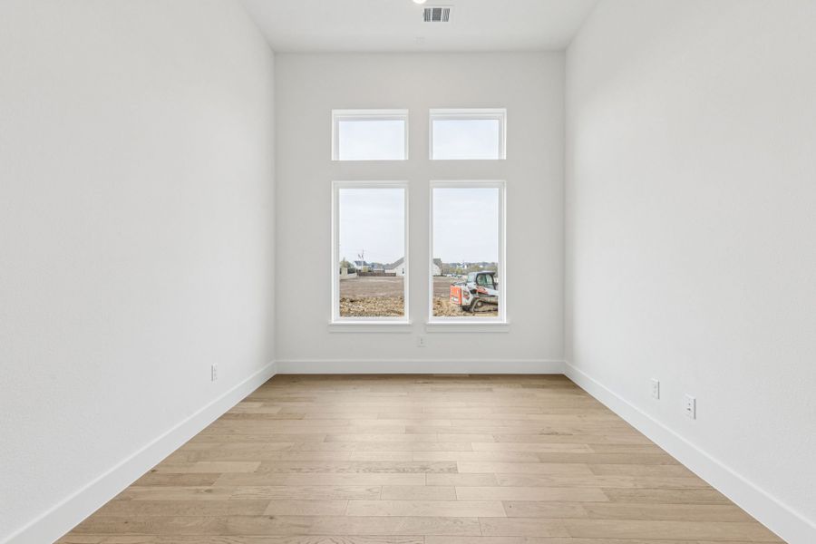 Representative unfurnished interior of a home built from the Chloe III by Southgate Homes in Windsong Ranch 71' Series, Prosper (Image 20).