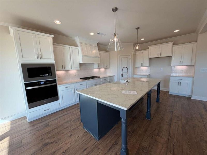 Furnished interior view inside a new home in , Jefferson (Image 9).