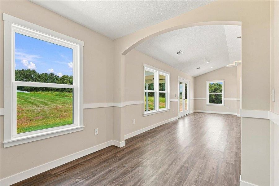 Spacious, unfurnished interior of a new home in Davis Heights, Inman (Image 18).