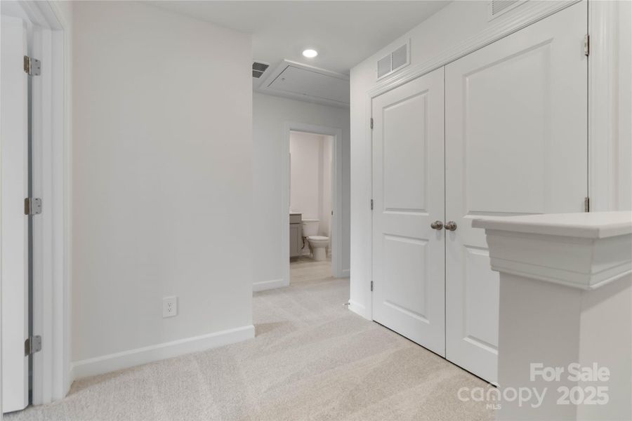 Image 29 of a home in .