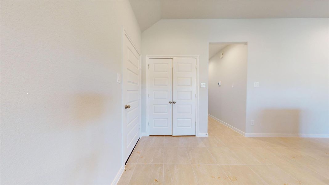 Spacious, unfurnished interior of a new home in East Gate Villas, Willis (Image 28).