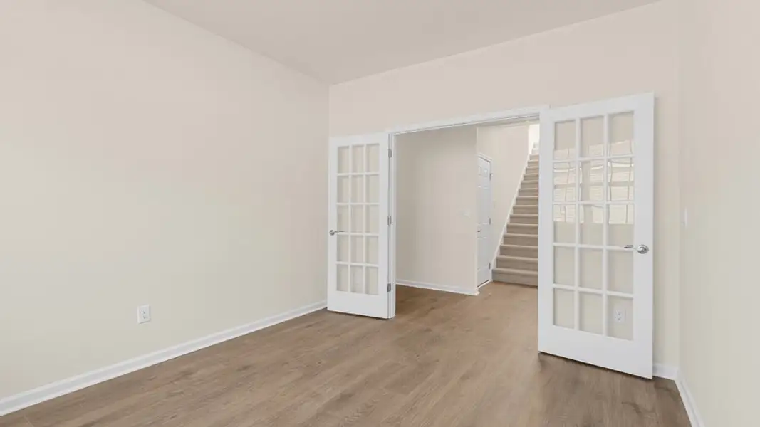 Spacious, unfurnished interior of a new home in The Villas at Galvins Ridge, Sanford (Image 10).