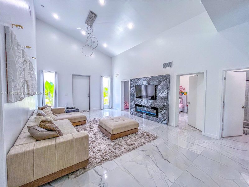 Furnished interior view inside a new home in , Lehigh Acres (Image 50). Furnished interior view inside a new home in , Lehigh Acres (Image 50).