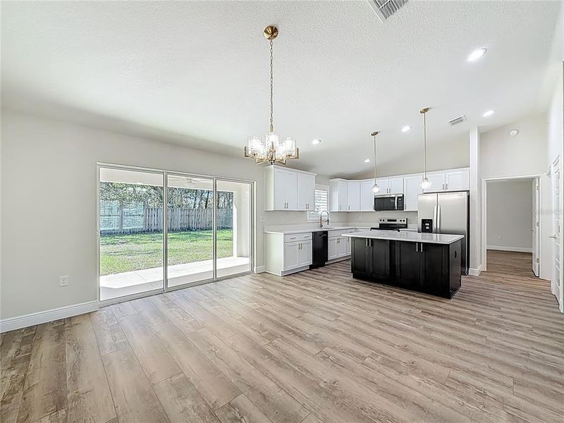 Spacious, unfurnished interior of a new home in , Ocala (Image 39).