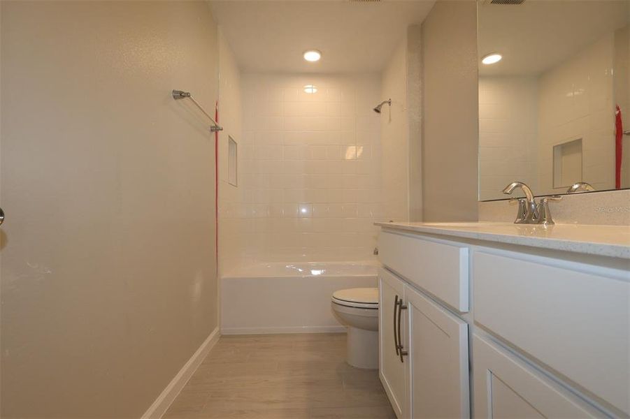 Image 46 of a home in Bay Lake Farms.