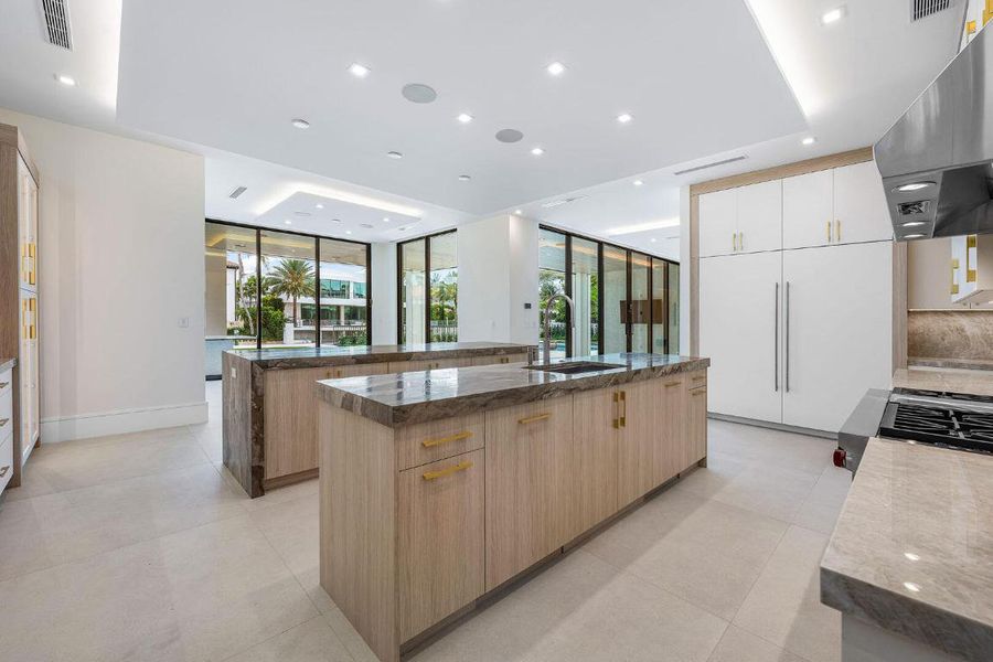 191_Coconut_Palm_Road_17